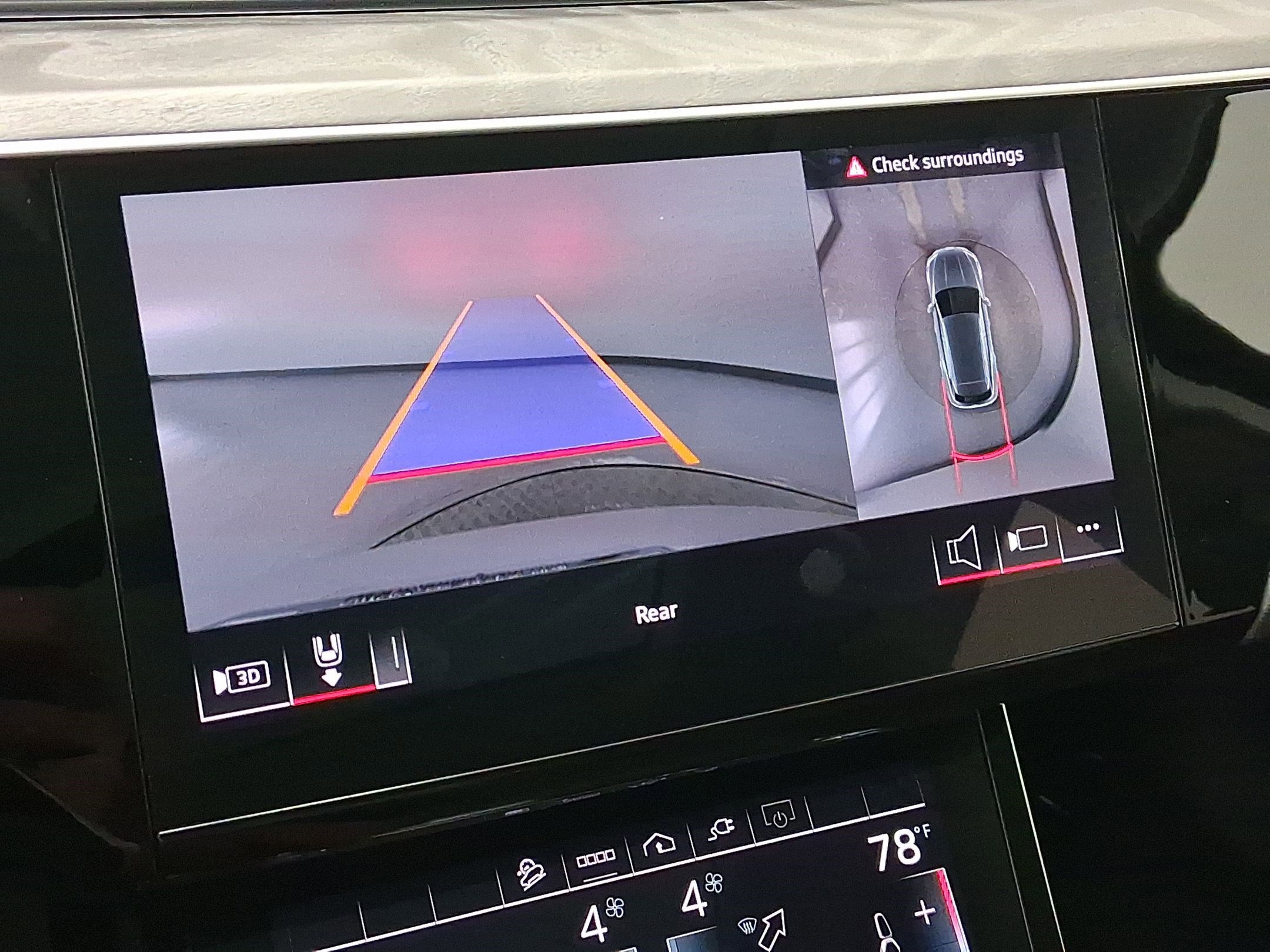 Used 2024 Audi Q8 e-tron Premium Plus w/ Premium Plus Package image 23