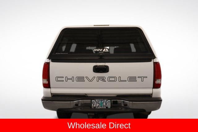 Used 2006 Chevrolet Silverado 2500 W/T RWD image 3