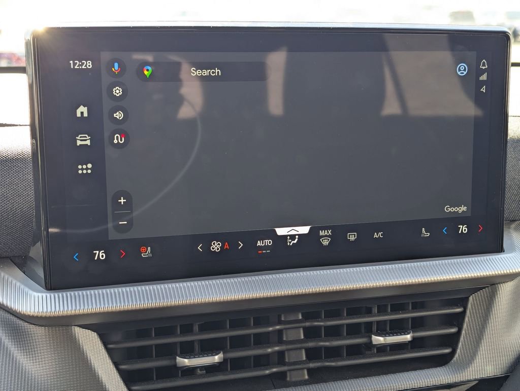 Used 2025 Ford Explorer ST-Line w/ Premium Package image 16