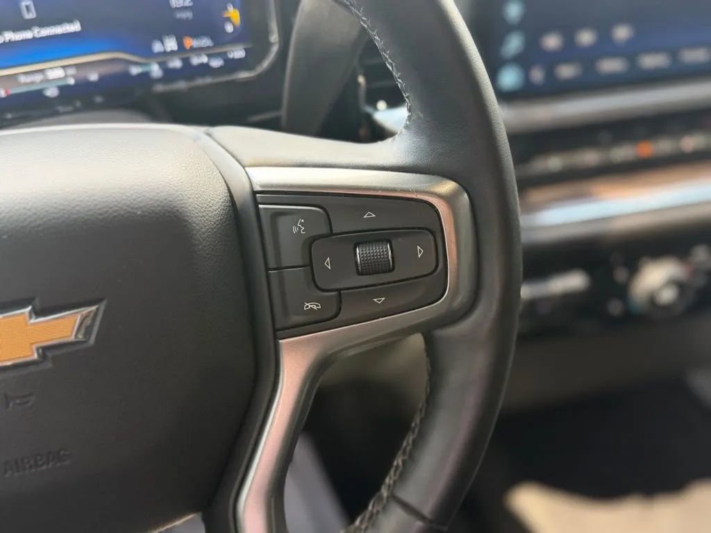 Used 2024 Chevrolet Silverado 1500 LT AWD/4WD image 17
