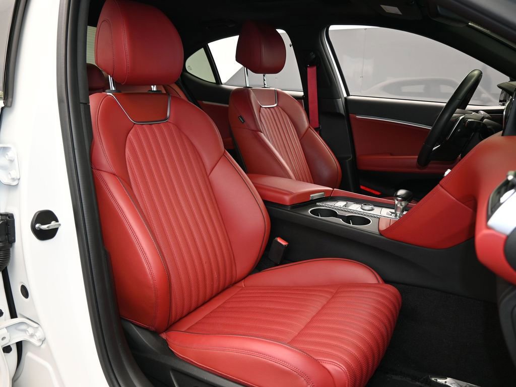 Used 2023 Genesis G70 3.3T w/ Sport Advanced Package image 45