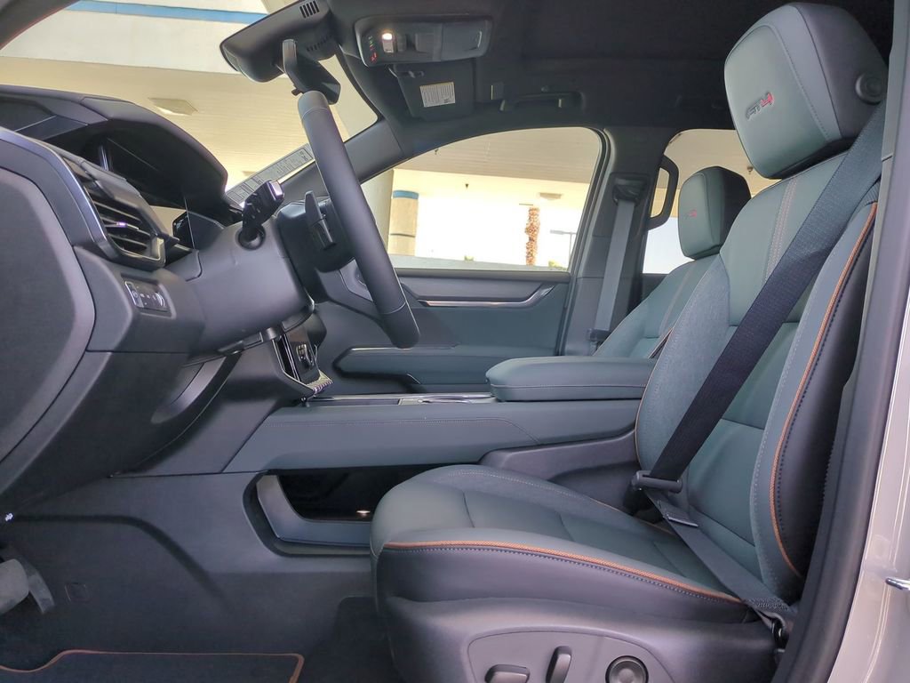 New 2026 GMC Acadia AT4 w/ Luxury Package AWD/4WD image 20