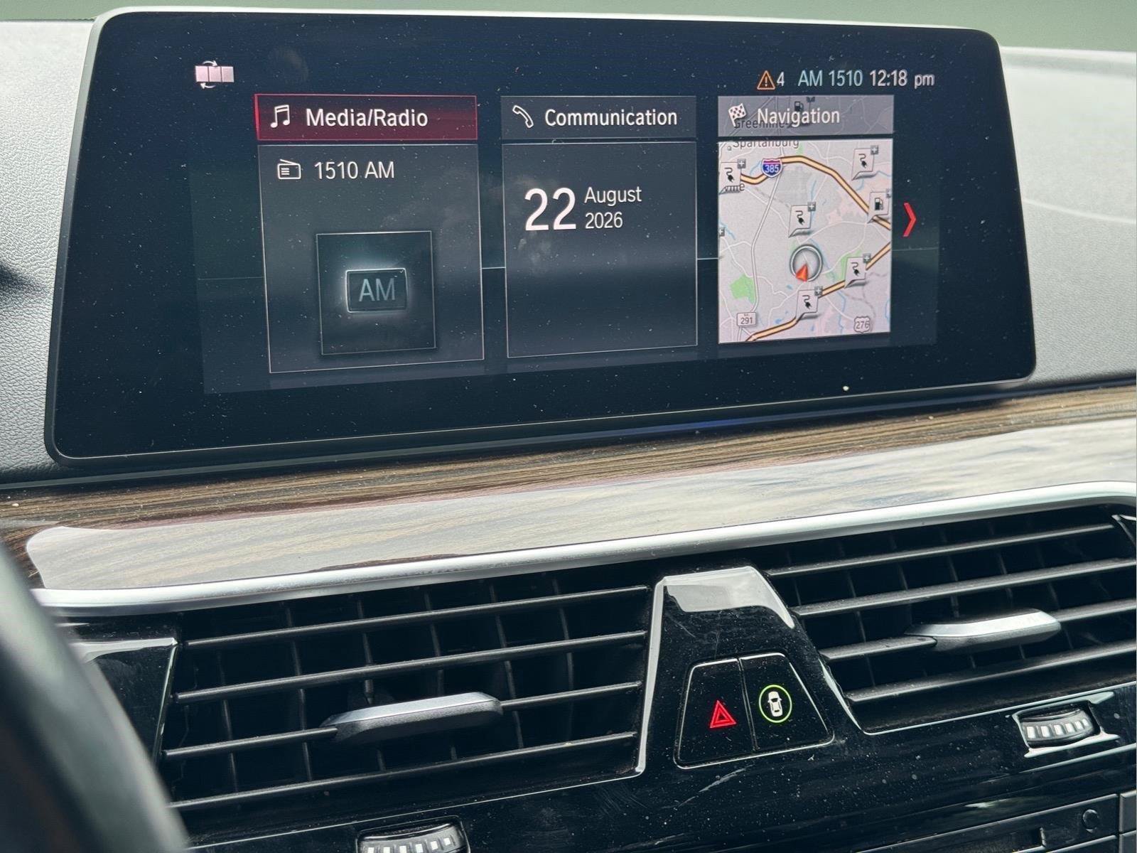 Used 2019 BMW 530e w/ Premium Package RWD image 27