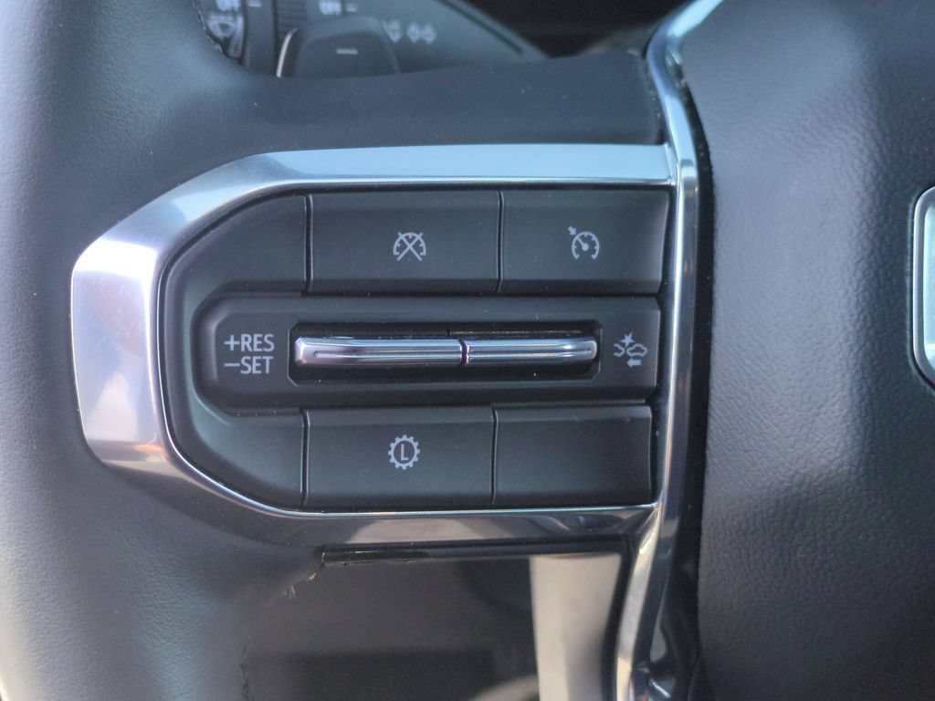 Used 2025 GMC Terrain Elevation AWD/4WD image 24