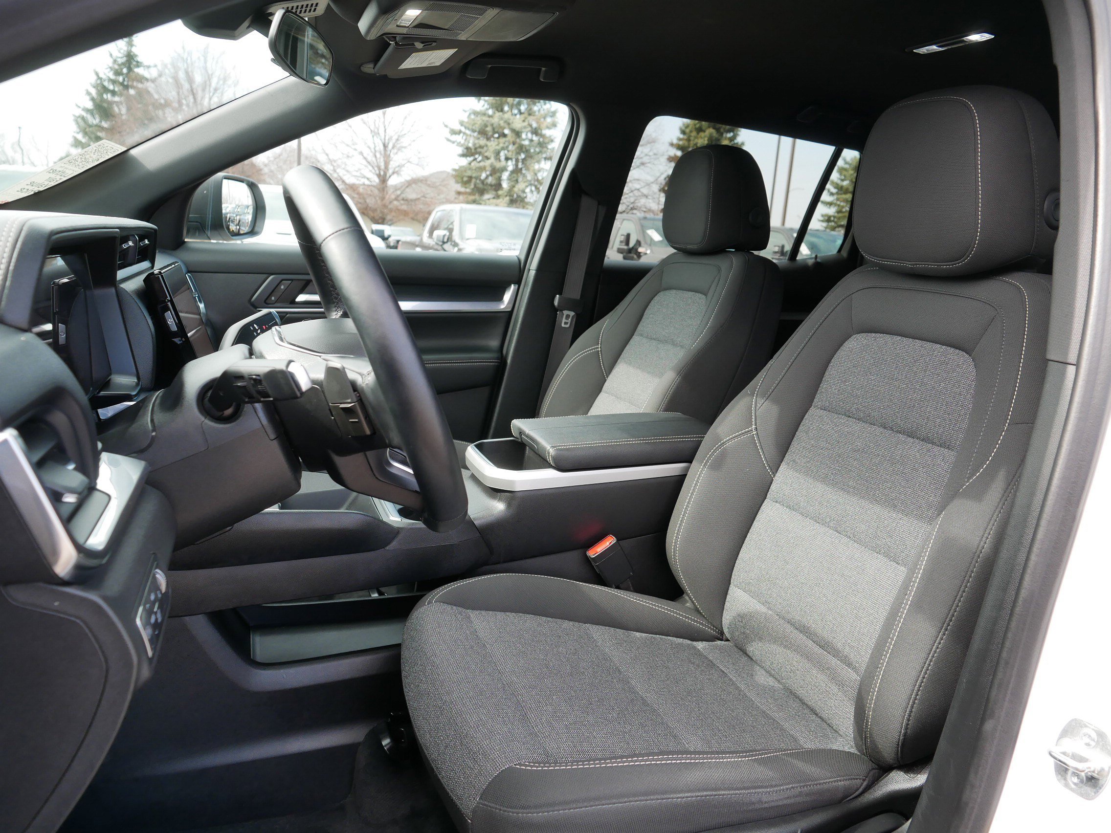 Used 2025 GMC Terrain Elevation AWD/4WD image 32
