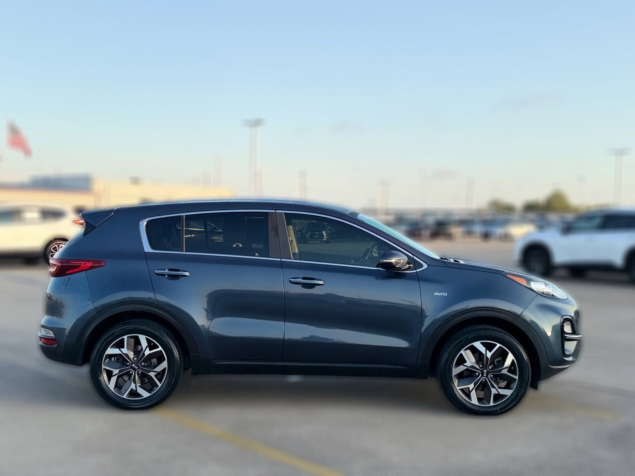 Used 2020 Kia Sportage EX AWD/4WD image 4