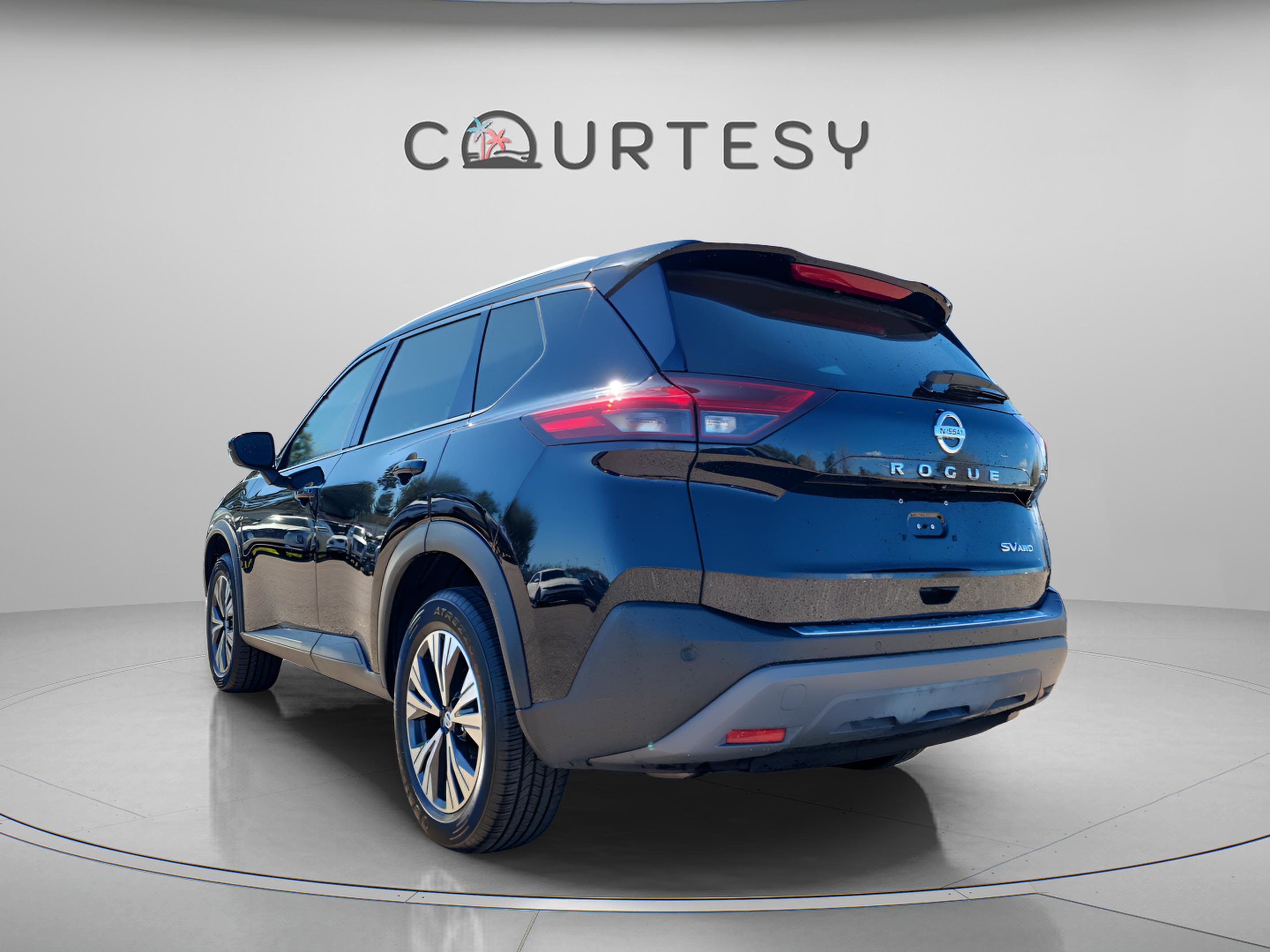 Certified 2021 Nissan Rogue SV w/ Premium Package image 5