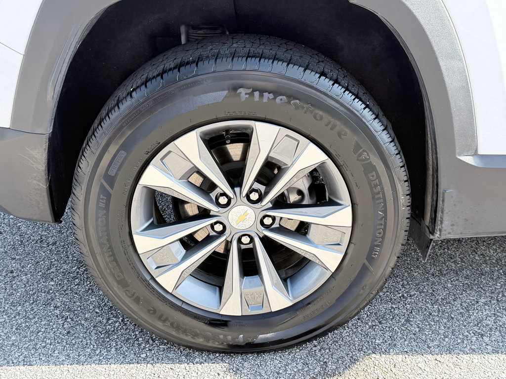 Used 2026 Chevrolet Equinox LT w/ Convenience Package II FWD image 34
