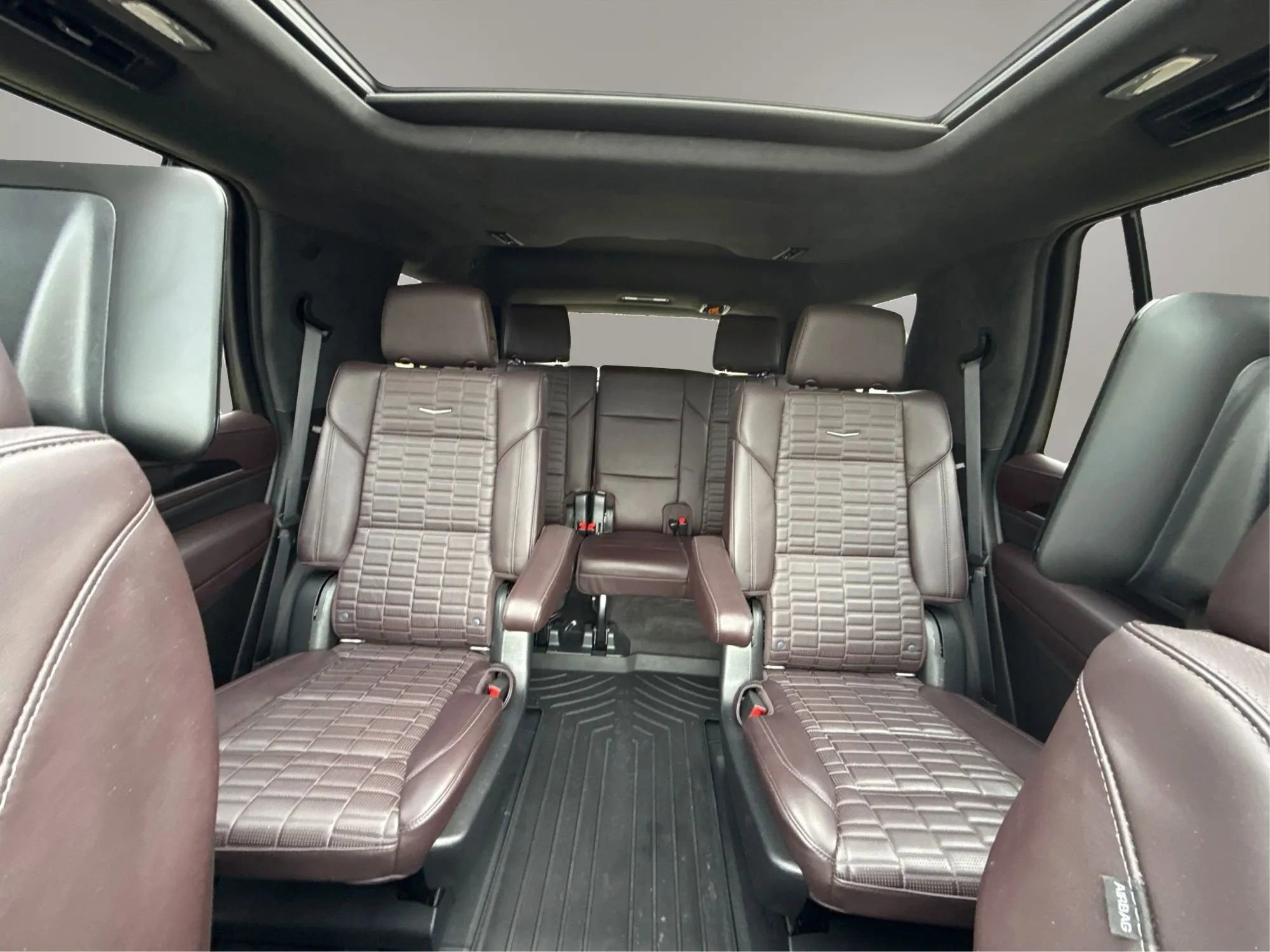 Used 2022 Cadillac Escalade Sport Platinum w/ LPO, ONYX Package image 15