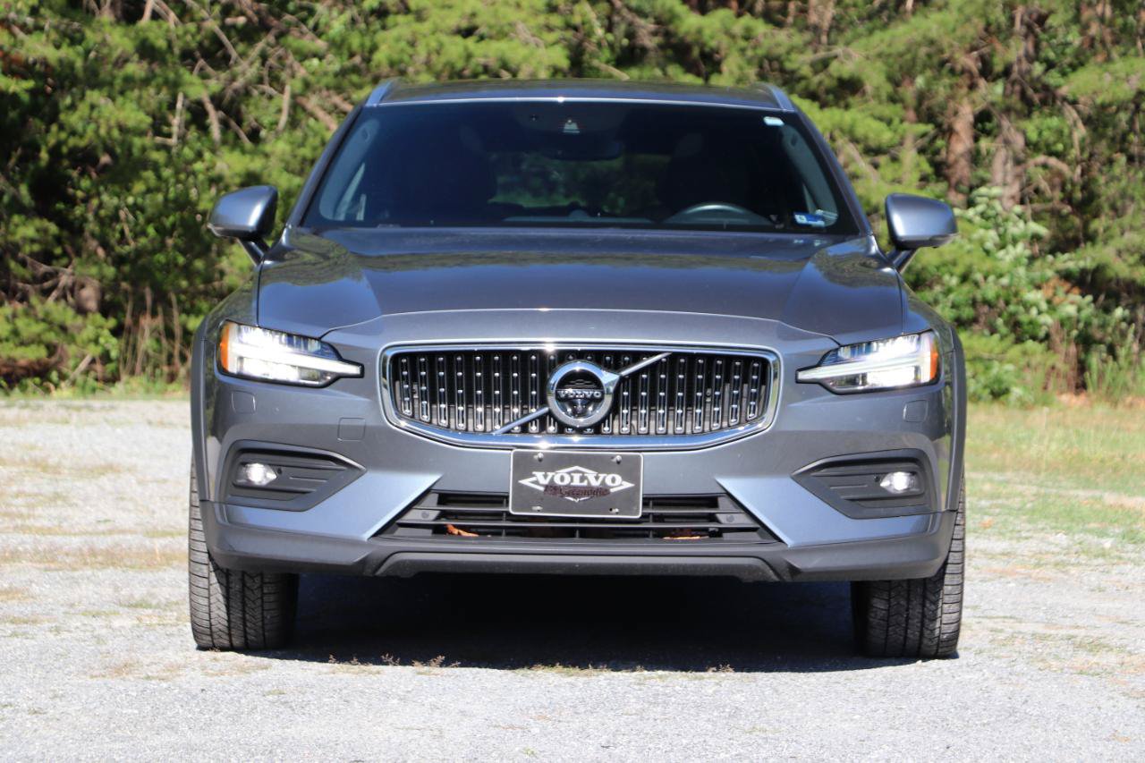 Used 2019 Volvo V60 T5 Cross Country AWD/4WD image 42