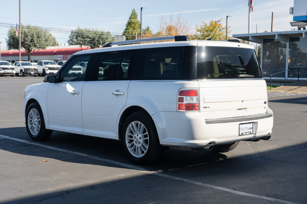 Used 2018 Ford Flex SEL w/ Equipment Group 202A AWD/4WD image 4