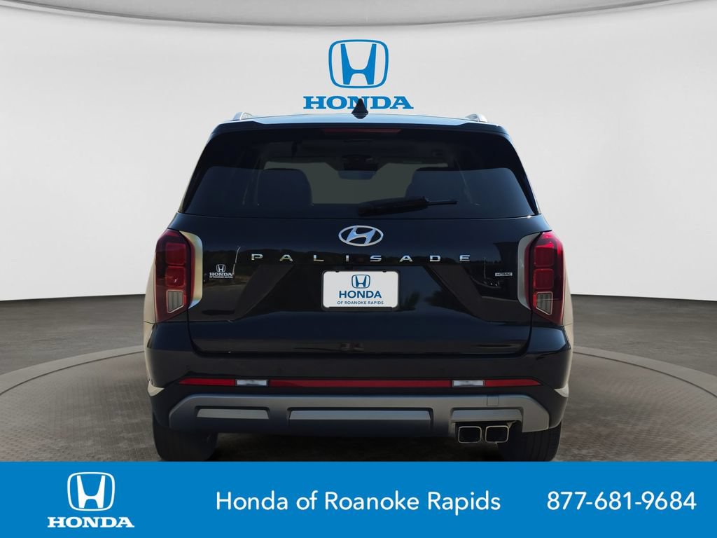 Used 2024 Hyundai Palisade Limited AWD/4WD image 4