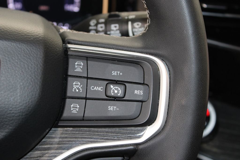 Used 2022 Jeep Wagoneer Series II image 41