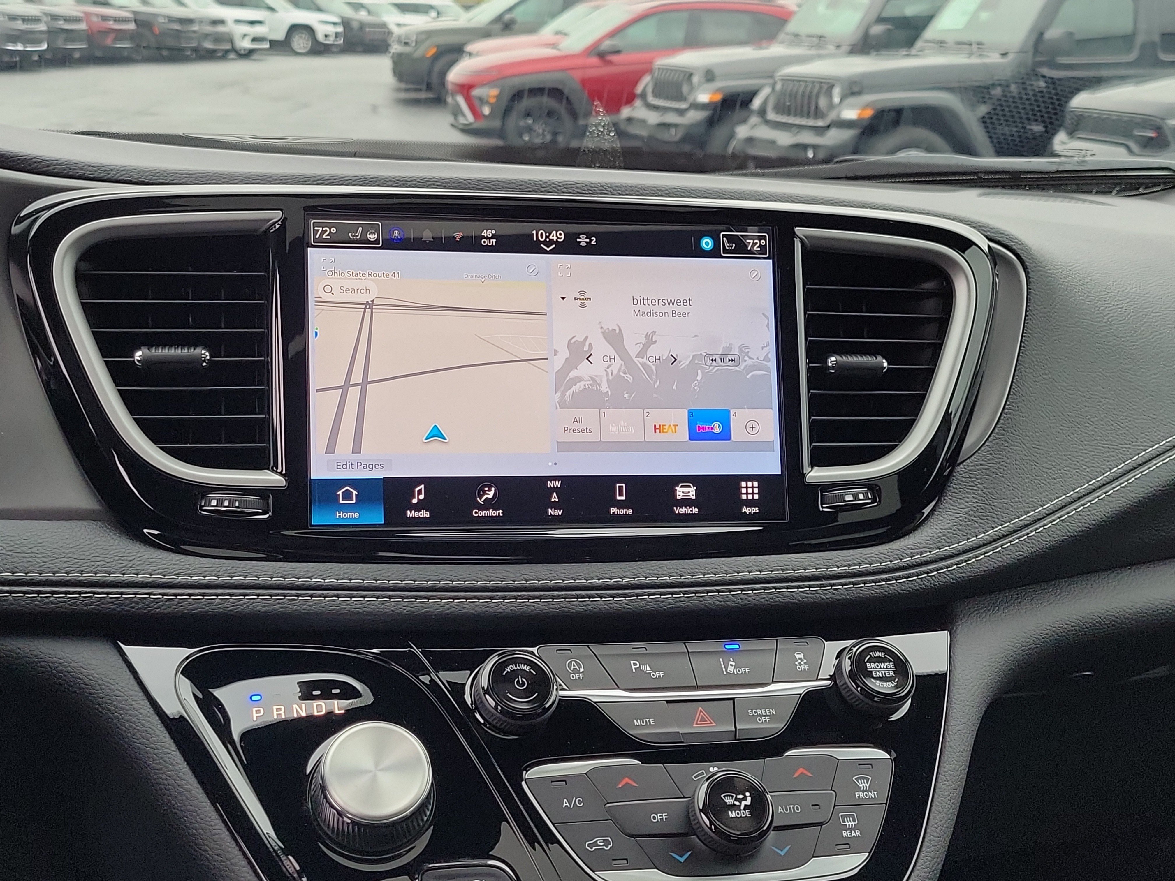 New 2026 Chrysler Pacifica Select FWD image 10