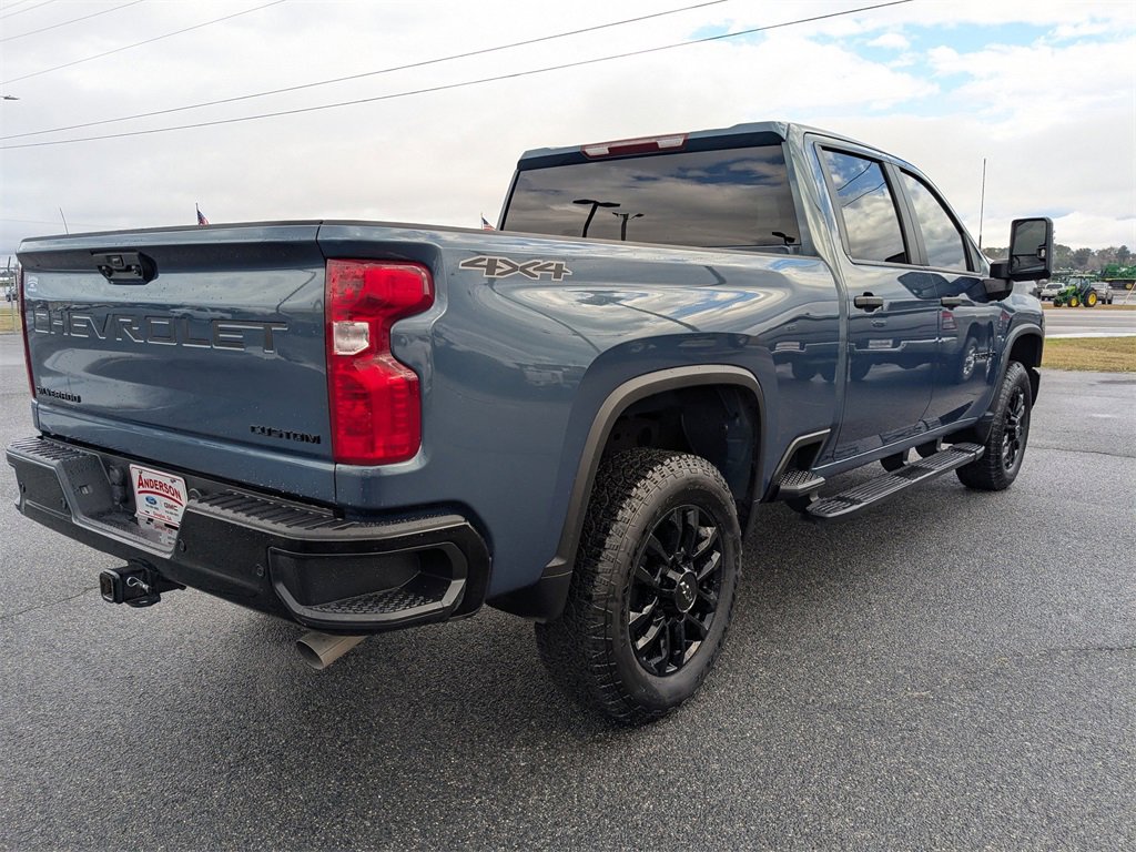 Used 2025 Chevrolet Silverado 2500 Custom w/ Custom Value Package image 4