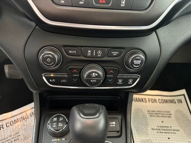 Used 2021 Jeep Cherokee Trailhawk w/ Sun, Sound & Nav Group image 23