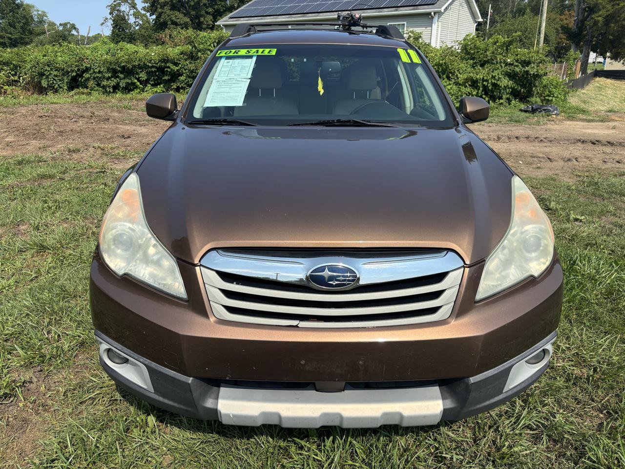 Used 2011 Subaru Outback 2.5i Limited AWD/4WD image 2