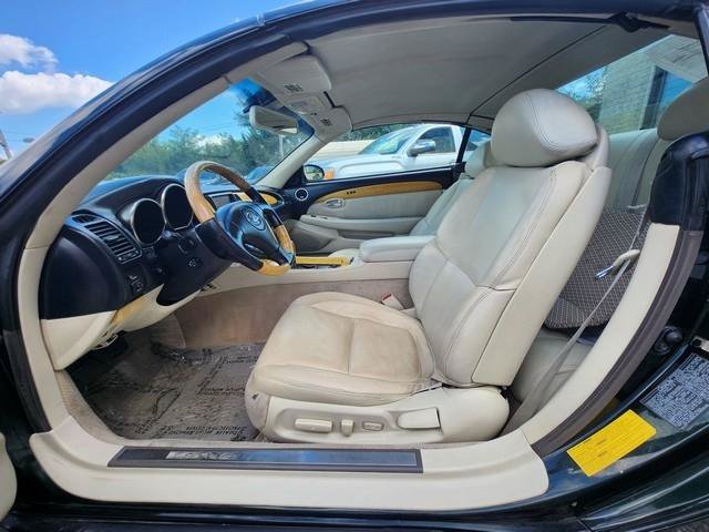 Used 2004 Lexus SC 430 Convertible RWD image 11