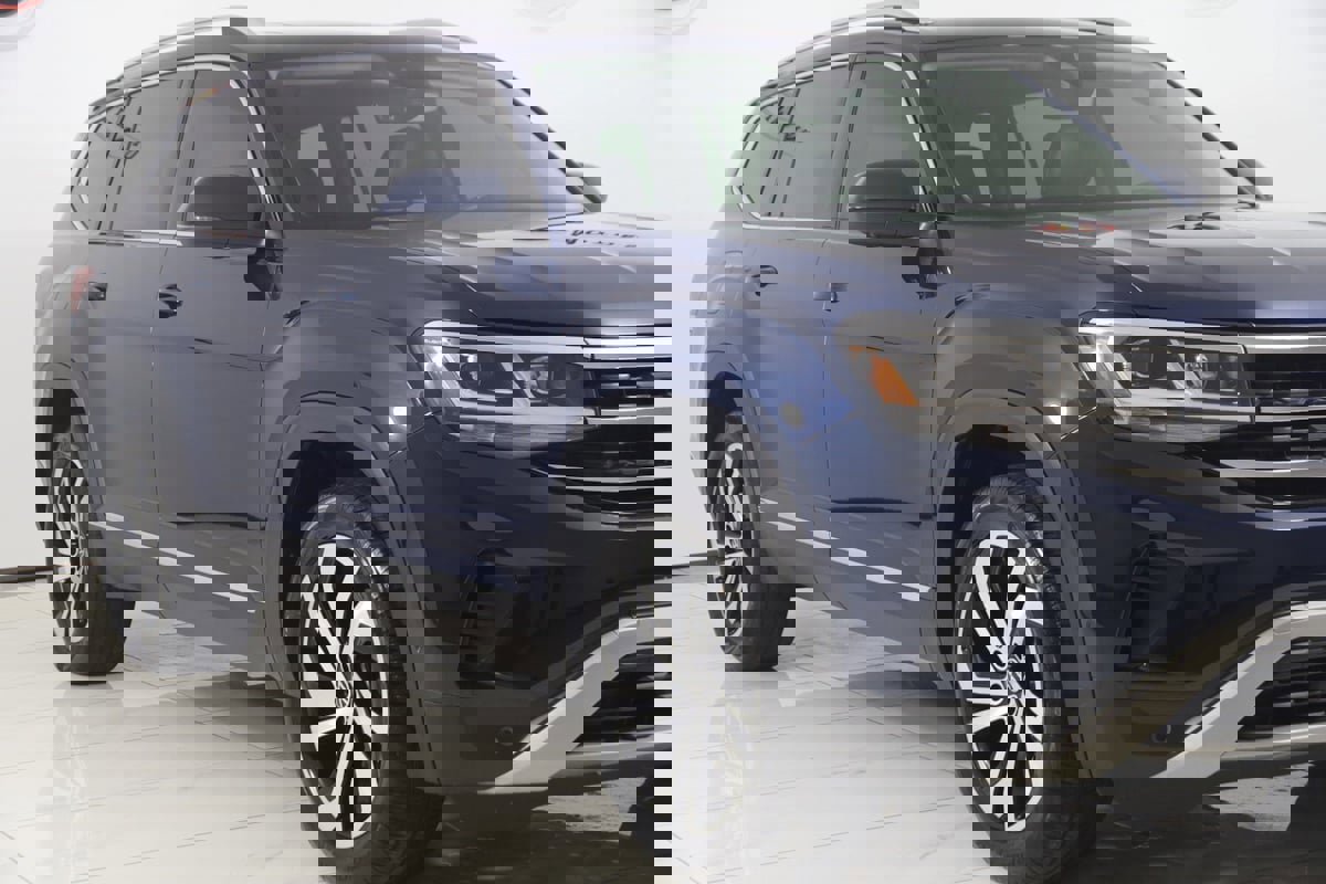 Used 2021 Volkswagen Atlas SEL Premium image 42