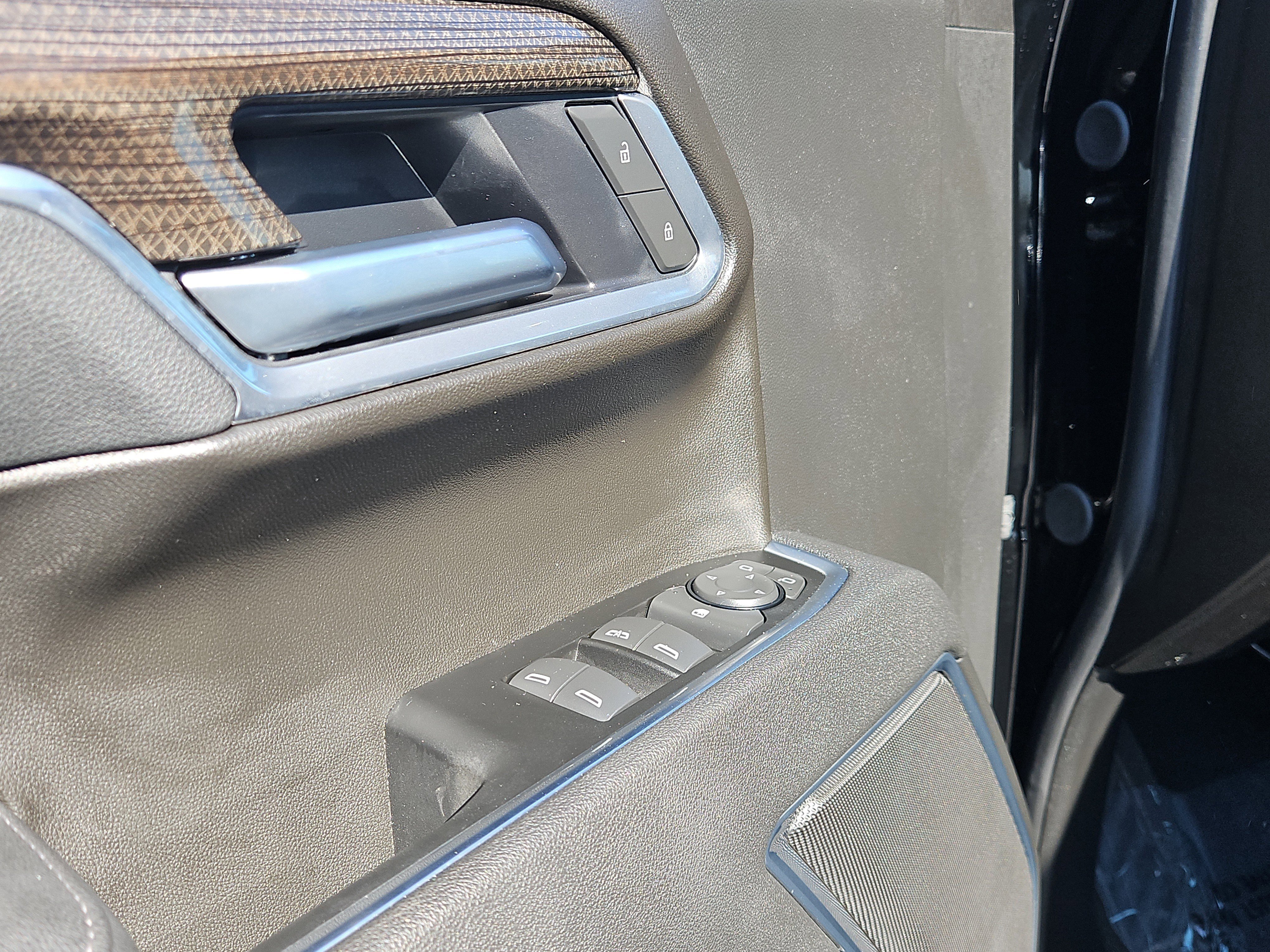 Used 2026 Chevrolet Silverado 1500 LT AWD/4WD image 18