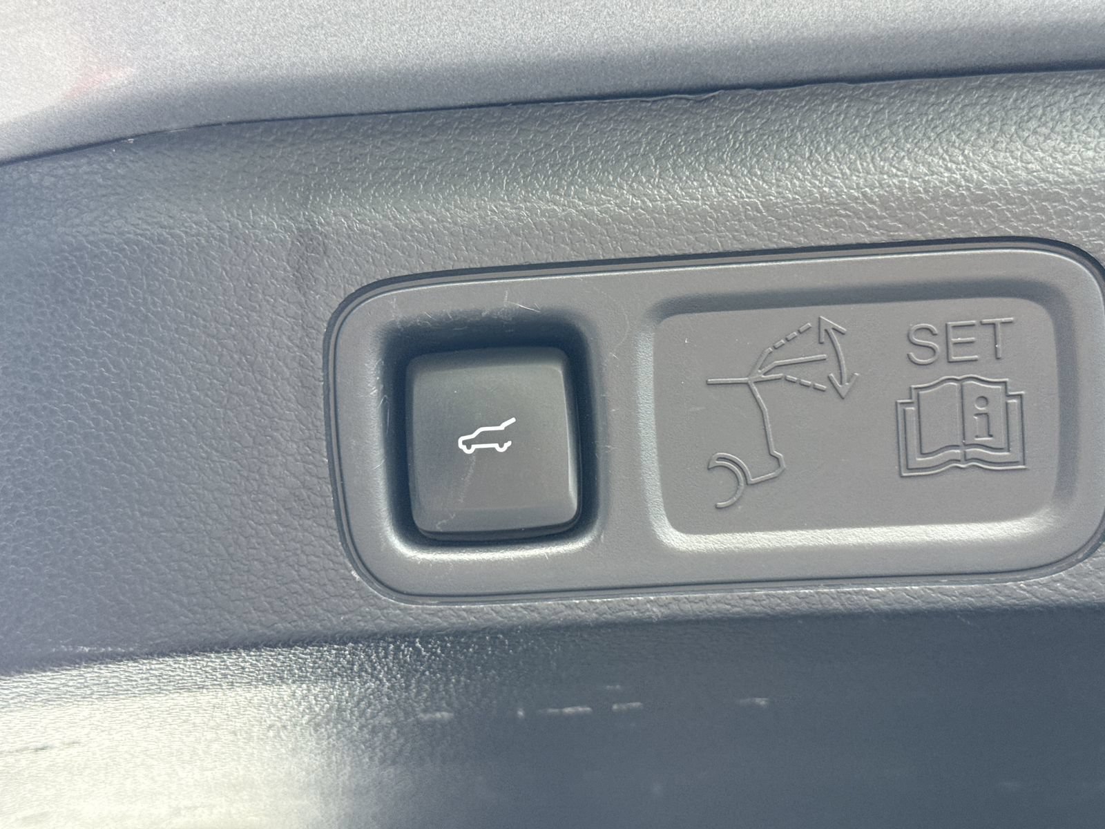 Certified 2024 Ford Expedition Max Limited RWD image 15