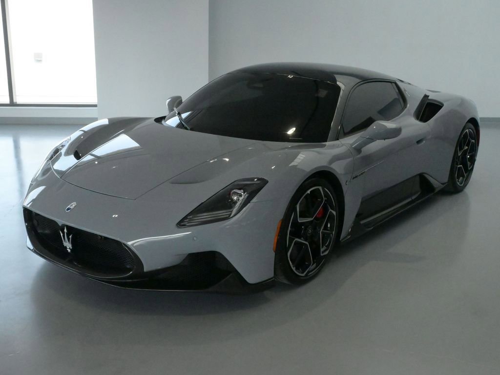 Used 2023 Maserati MC20 Coupe image 15