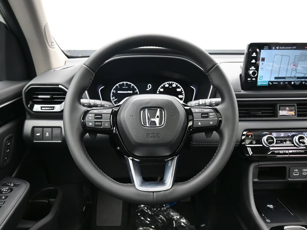 New 2025 Honda Pilot Touring image 45