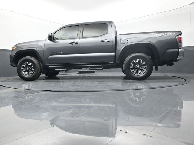 Used 2021 Toyota Tacoma TRD Off-Road image 9