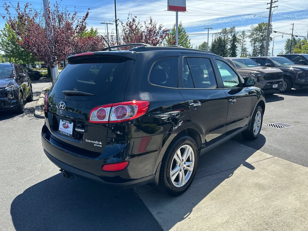 Used 2011 Hyundai Santa Fe Limited FWD image 5