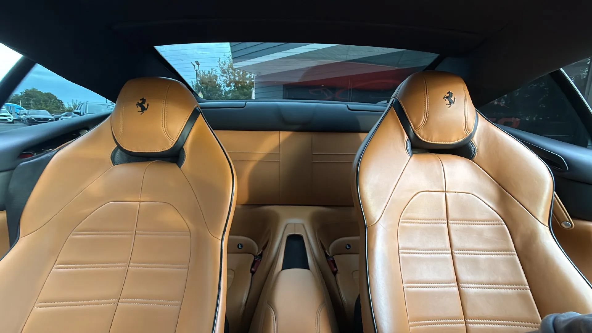 Used 2017 Ferrari California T RWD image 28