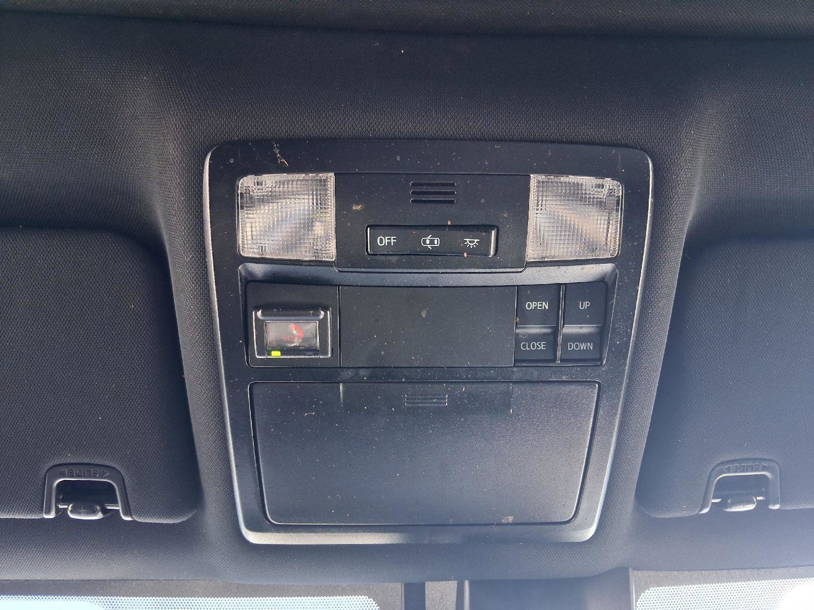 Used 2021 Toyota Tacoma TRD Sport w/ TRD Premium Sport Package image 18