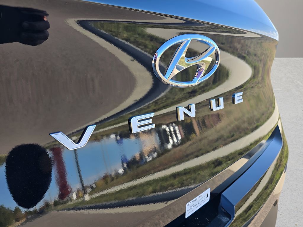 New 2026 Hyundai Venue SEL image 9