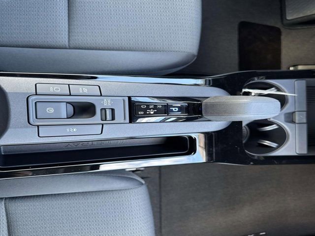 New 2026 Toyota Prius LE FWD image 28