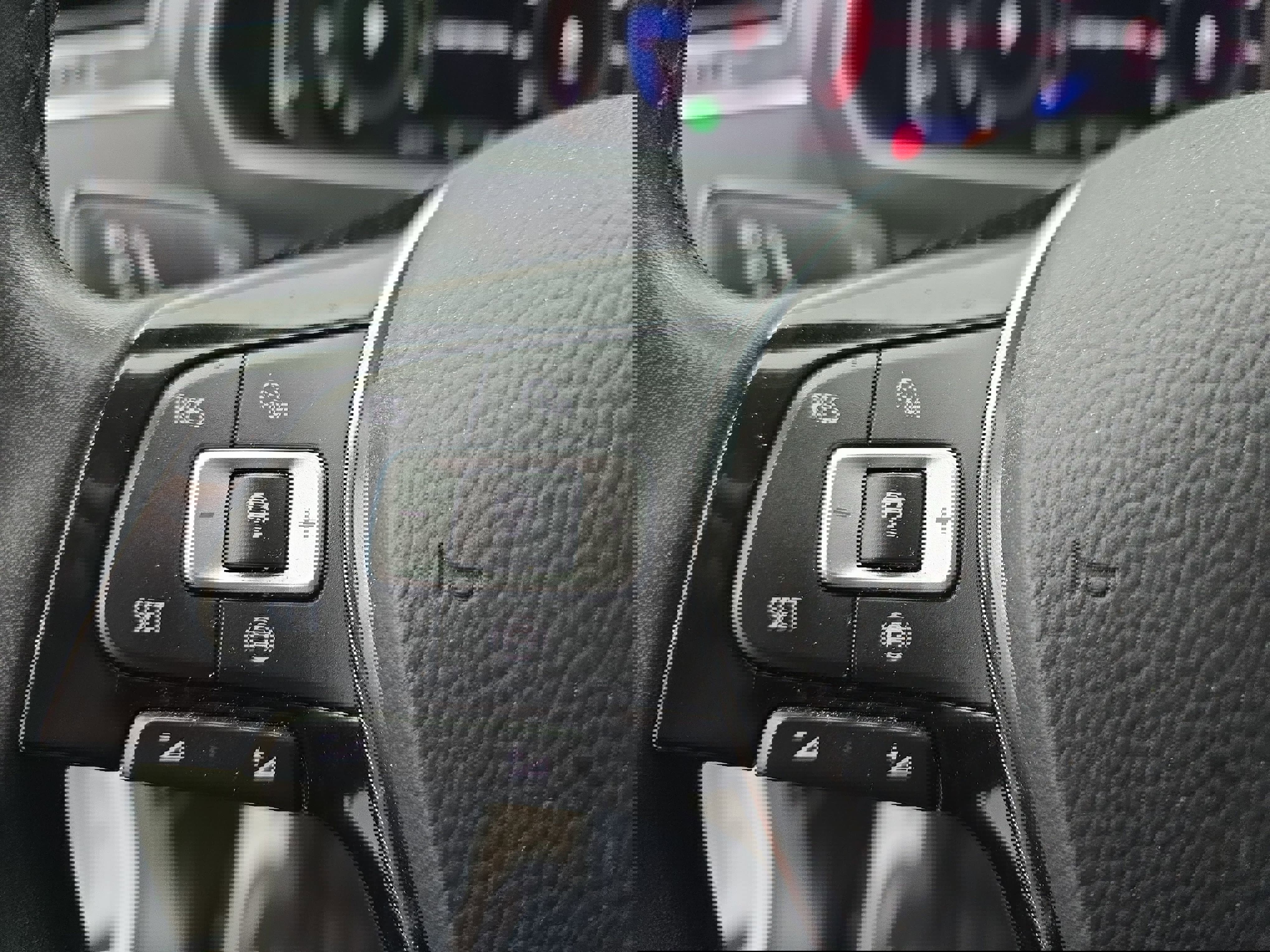 Certified 2020 Volkswagen Tiguan SEL w/ 3rd Row Seat Package image 17