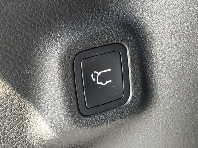 Used 2024 Jeep Compass Limited w/ Elite Group AWD/4WD image 15
