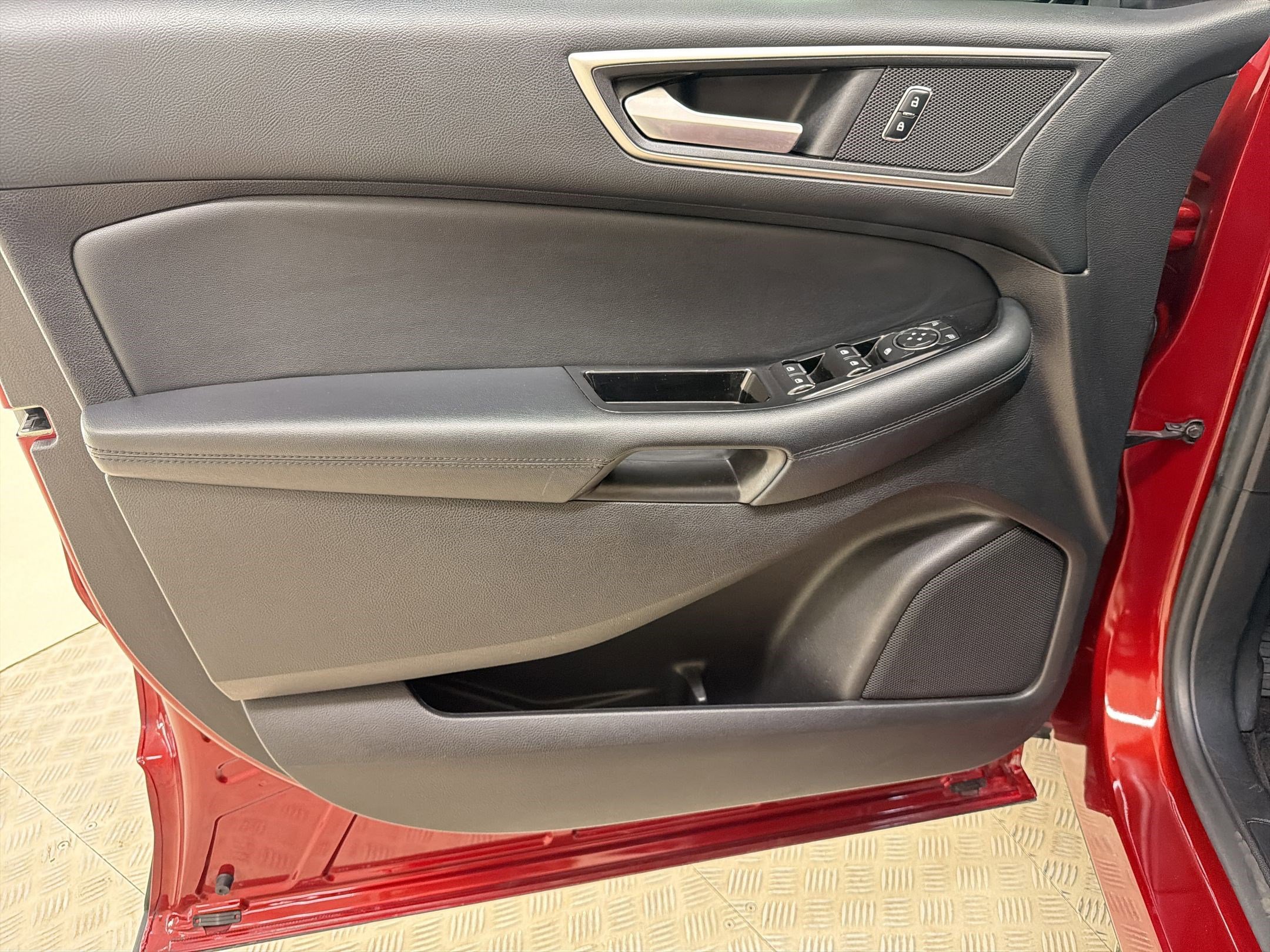 Used 2017 Ford Edge SEL w/ Equipment Group 201A image 13