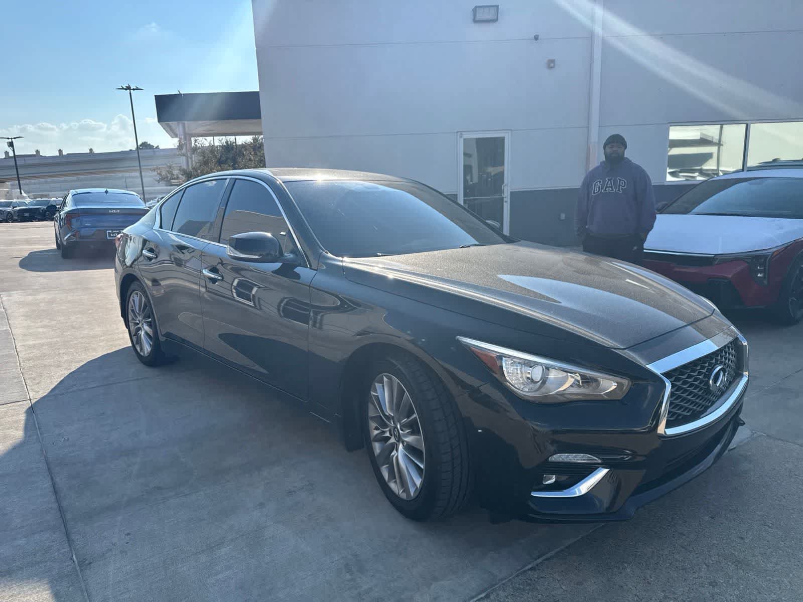 Used 2019 INFINITI Q50 Luxe w/ Essential Package (3.0T Luxe) AWD/4WD image 2