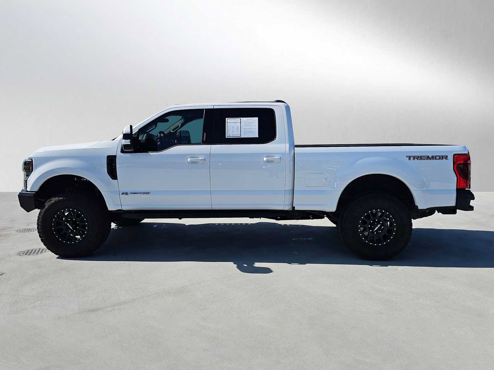 Used 2021 Ford F250 Lariat w/ Lariat Value Package AWD/4WD image 6