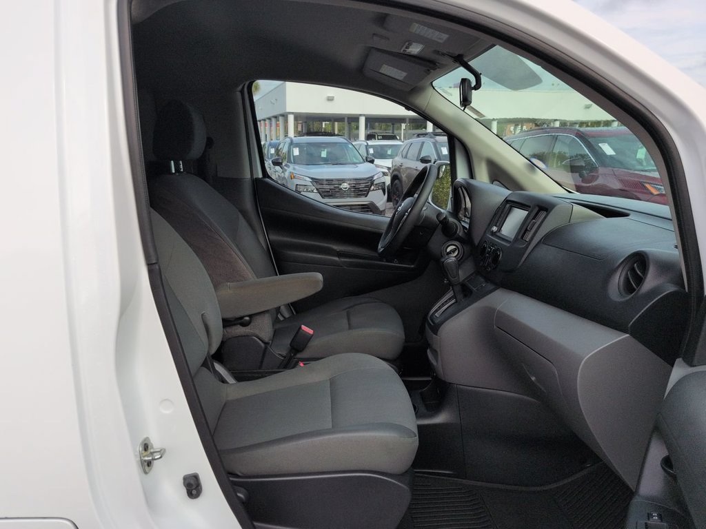 Used 2021 Nissan NV200 SV w/ Sliding Door Glass Package FWD image 15