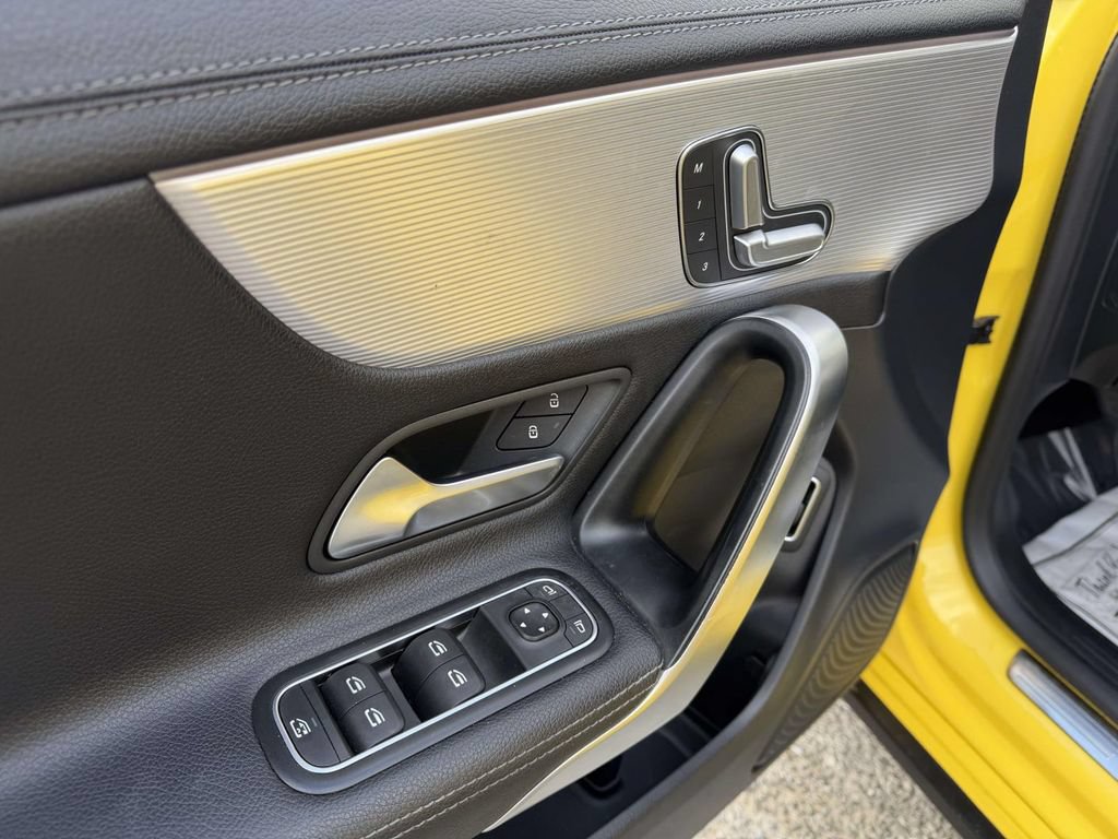 Used 2020 Mercedes-Benz CLA 250 image 36