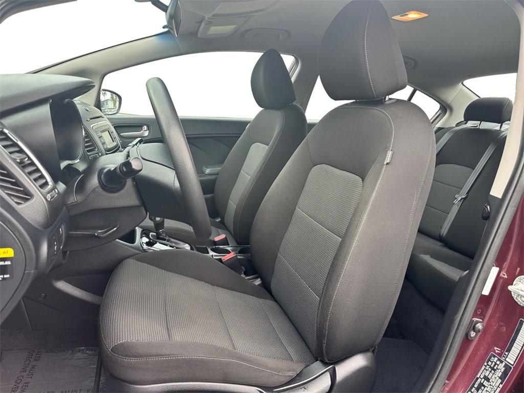 Used 2018 Kia Forte LX image 10