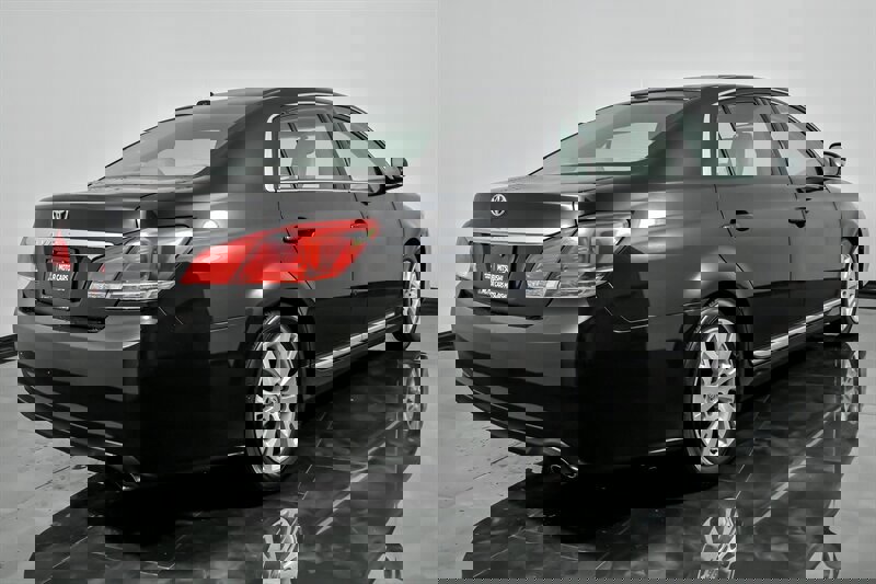 Used 2012 Toyota Avalon image 11