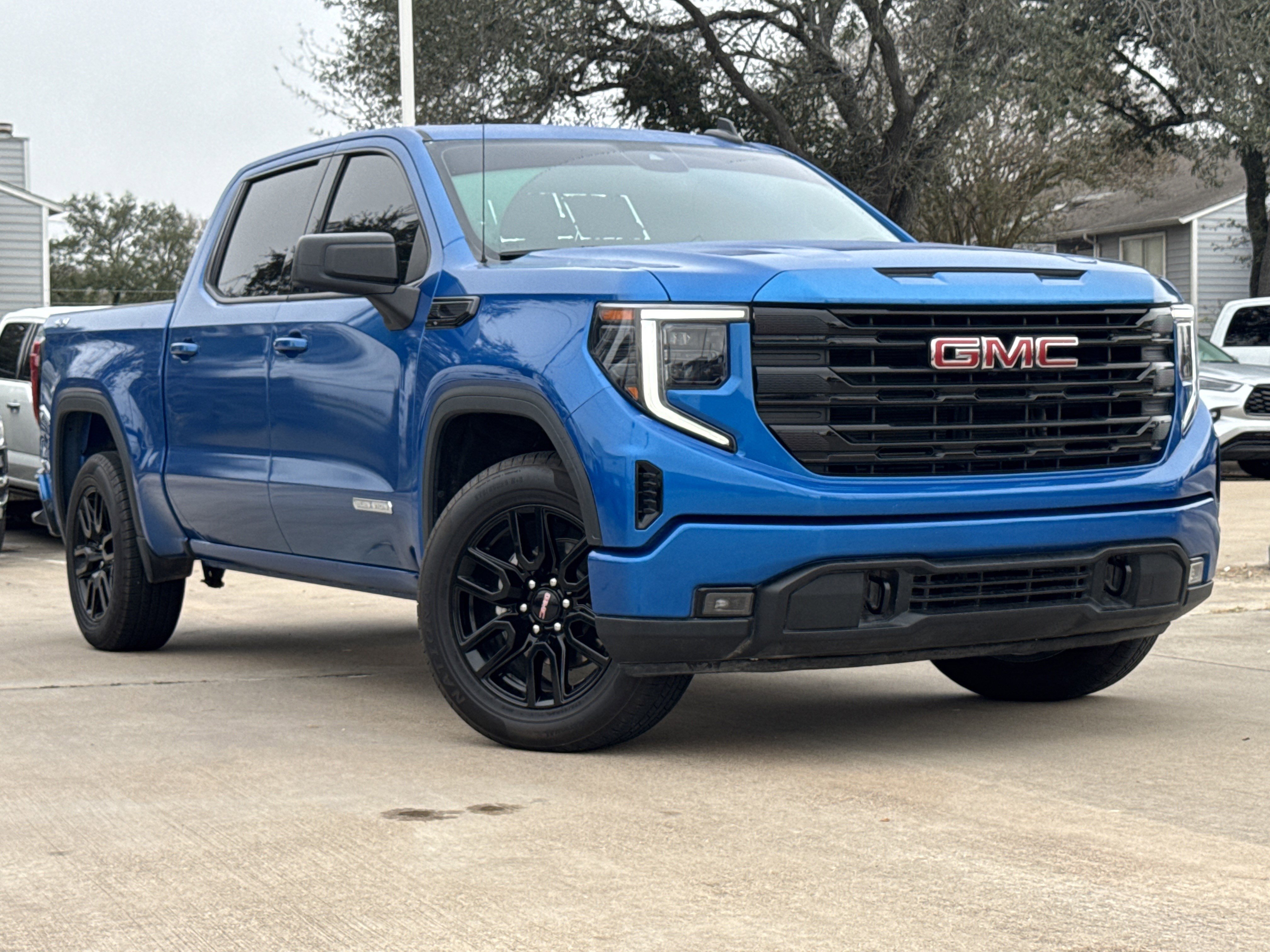 Used 2022 GMC Sierra 1500 Elevation video 2