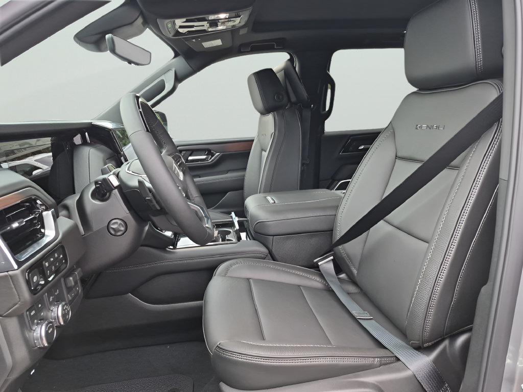 New 2026 GMC Yukon Denali w/ Denali Reserve Package AWD/4WD image 18
