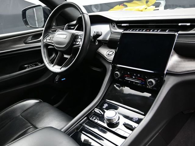 Used 2022 Jeep Grand Cherokee L Overland w/ Luxury Tech Group IV image 14