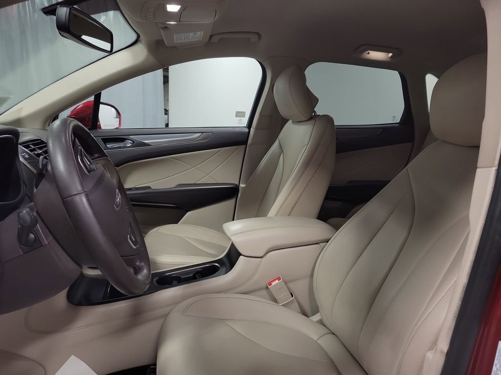 Used 2019 Lincoln MKC Premiere image 13