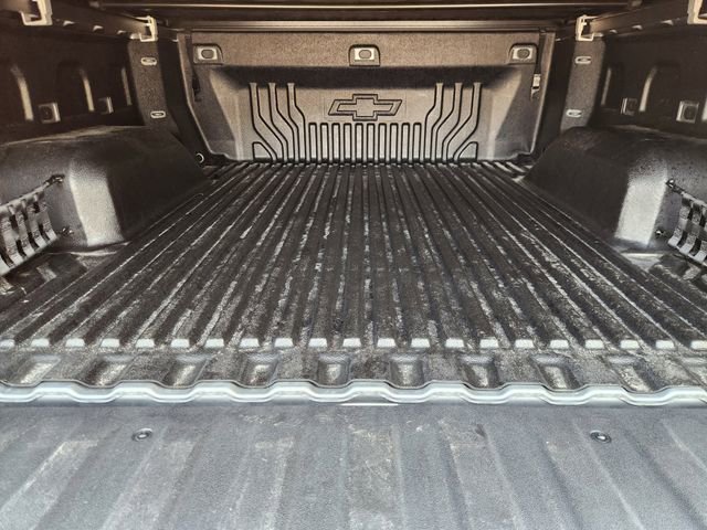 Used 2023 Chevrolet Silverado 1500 LT AWD/4WD image 32
