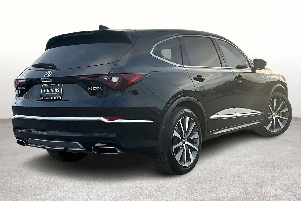 Used 2025 Acura MDX w/ Technology Package image 2