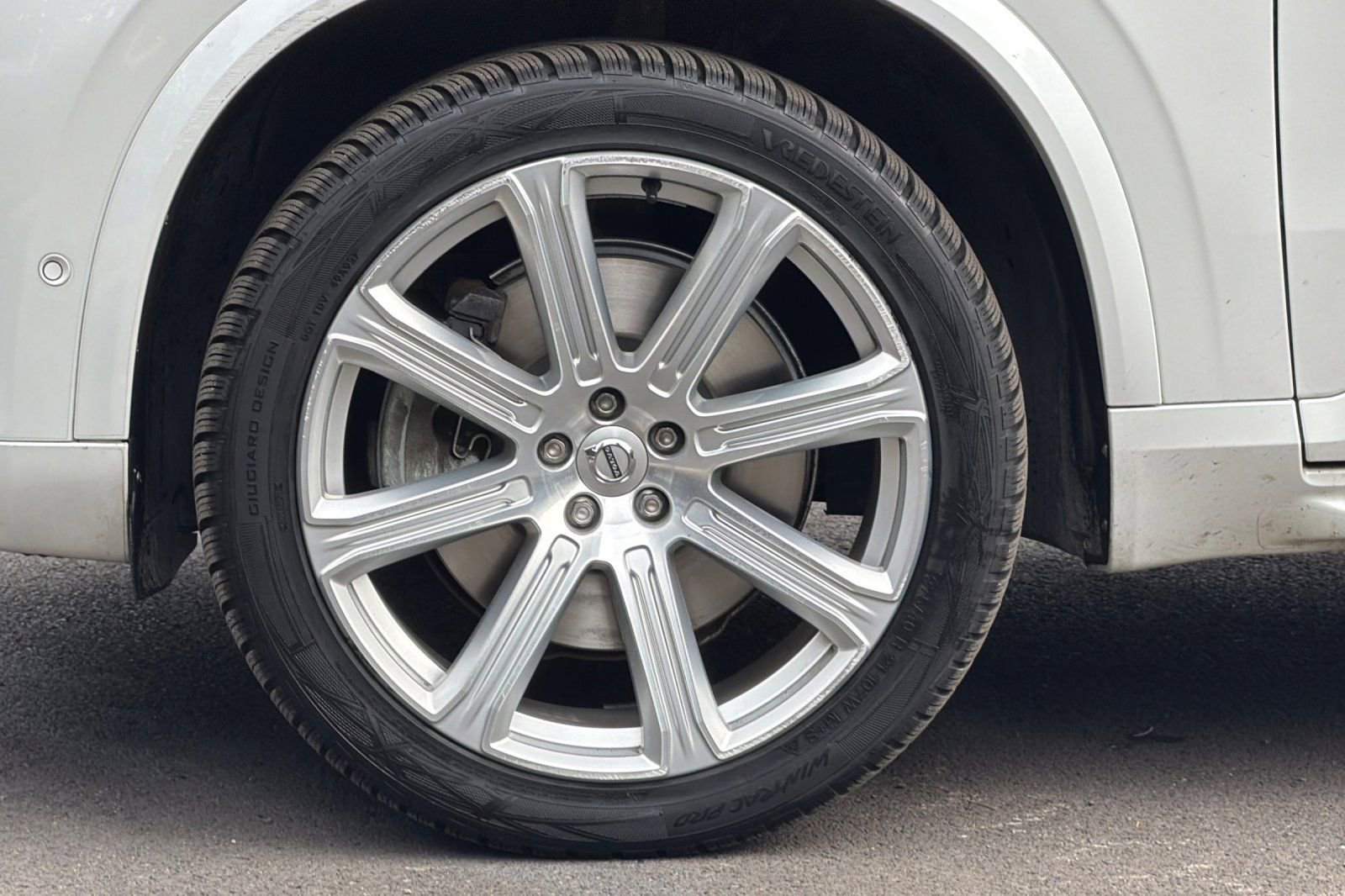 Used 2017 Volvo XC90 T8 Excellence image 27