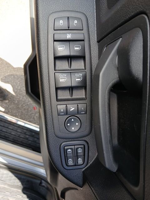 Used 2024 RAM 3500 Tradesman w/ Chrome Appearance Group AWD/4WD image 45